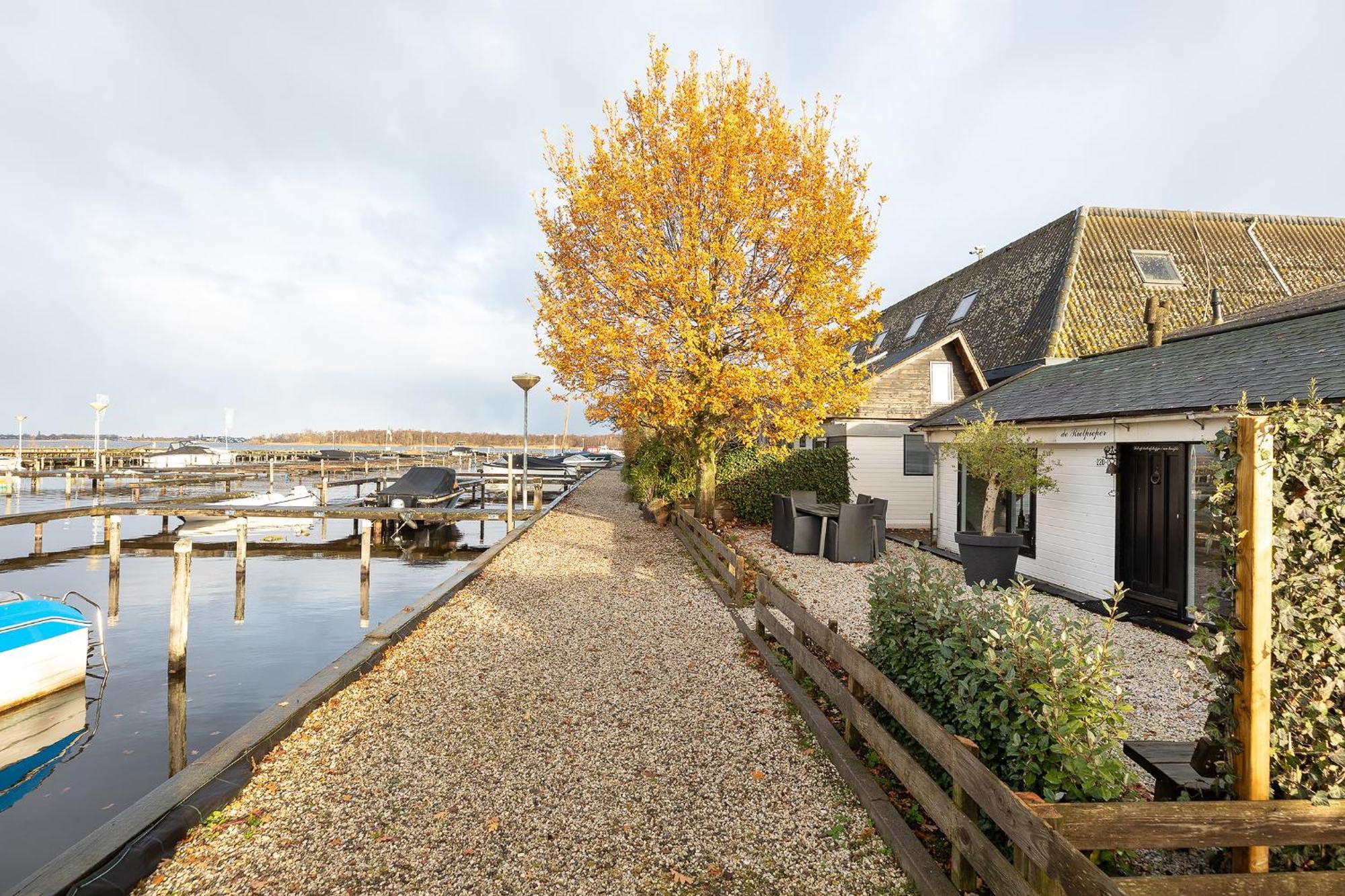 Woonboot De Rietpieper Botel *